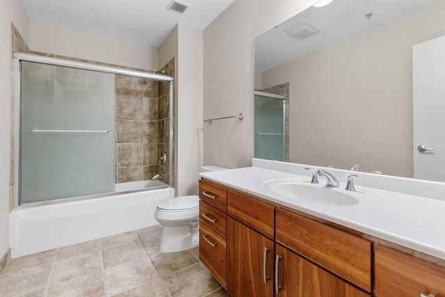 929 Portland Ave Unit 2106, Minneapolis, MN 55404 - bathroom with vanity and enclosed tub / shower combo
