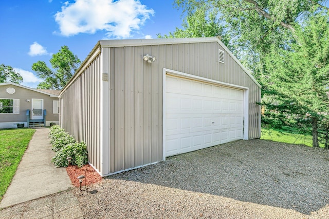 57975 226th St, Litchfield, MN 55355 - detached garage with driveway