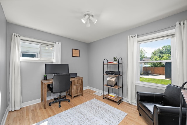 1890 Sheridan Ave, Saint Paul, MN 55116 - office featuring light wood-type flooring and baseboards