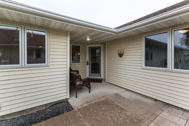 1322 7th St, Lake City, MN 55041 - photo 2