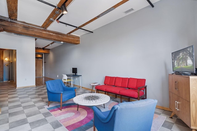 406 Wacouta St Unit 611, Saint Paul, MN 55101 - living area with light flooring and baseboards