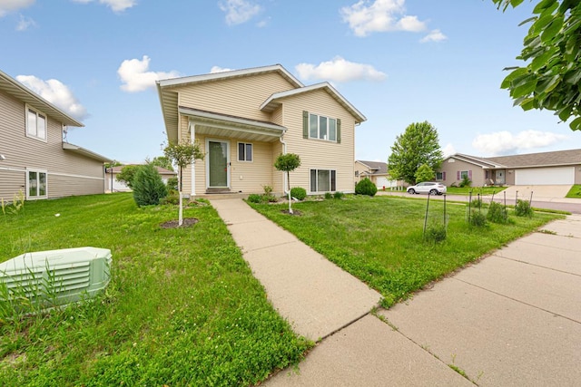 2115 Turpin St, Saint Peter, MN 56082 - view of front of home featuring a front lawn