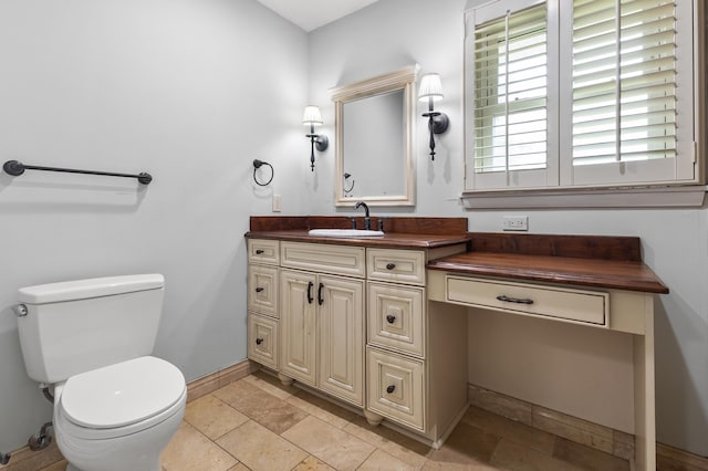 6325 Brookview Ave, Edina, MN 55424 - half bathroom featuring vanity and toilet
