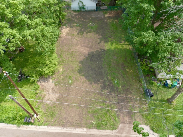 2914 Meadow Ln, Mound, MN 55364