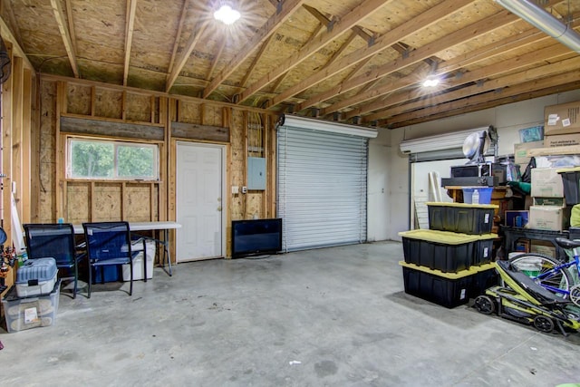 427 Alleghany Ave, Wabasha, MN 55981 - view of garage