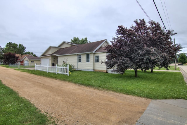 427 Alleghany Ave, Wabasha, MN 55981 - view of side of home featuring an attached garage and driveway