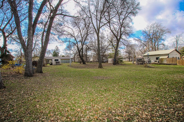 608 Lake St, Osakis, MN 56360 - view of yard