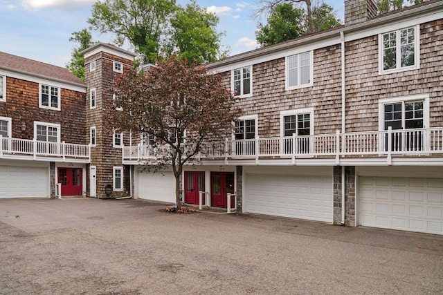 204 Central Ave S, Wayzata, MN 55391 - view of building exterior with a garage