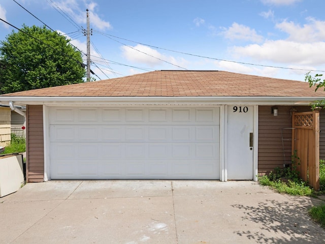 910 62nd St, Minneapolis, MN 55419 - view of detached garage