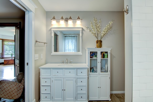 924 6th St W, Wabasha, MN 55981 - ensuite bathroom featuring vanity and baseboards