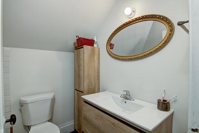 924 6th St W, Wabasha, MN 55981 - bathroom featuring vanity and lofted ceiling