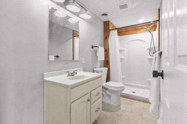 6913 174th St W, Farmington, MN 55024 - bathroom with vanity, a shower with curtain, and tile patterned floors