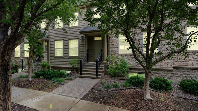 11333 Stratton Ave, Eden Prairie, MN 55344 - view of front of property featuring stone siding