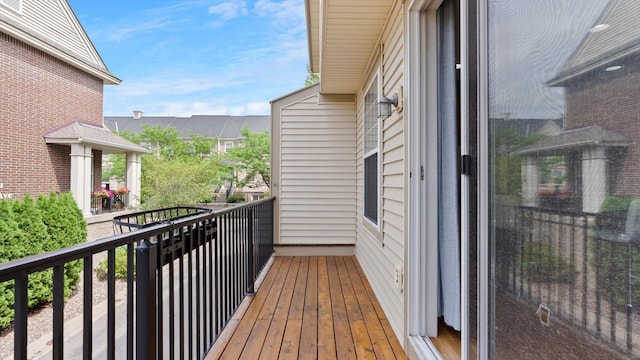 11333 Stratton Ave, Eden Prairie, MN 55344 - view of balcony