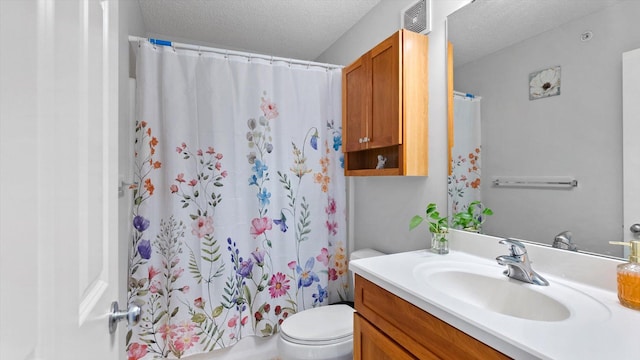 11333 Stratton Ave, Eden Prairie, MN 55344 - full bath with vanity and a textured ceiling