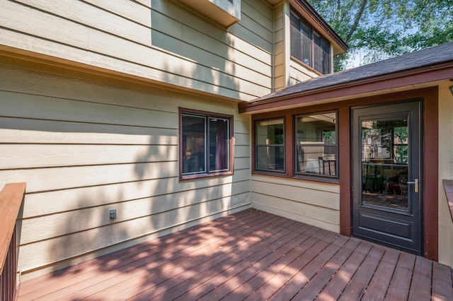 1306 Wynridge Dr, Arden Hills, MN 55112 - view of wooden terrace