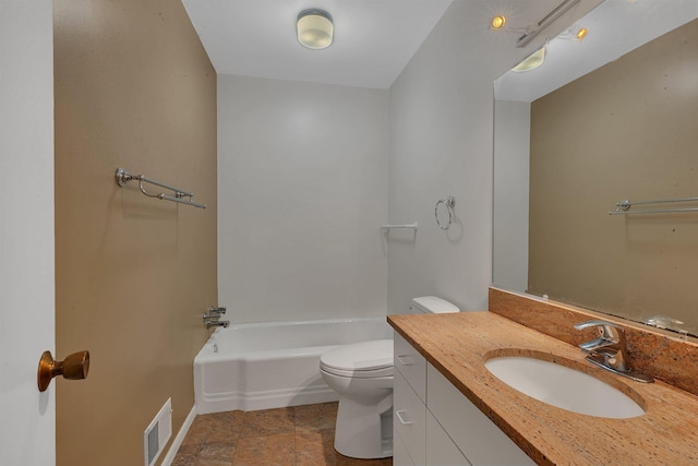 5848 16th Ave SE, Haven Twp, MN 56304 - full bath featuring vanity and a tub