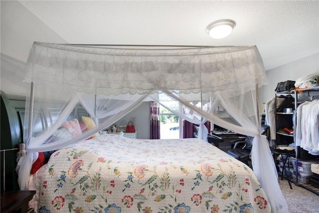14385 Annapolis Ln N, Dayton, MN 55327 - carpeted bedroom featuring a textured ceiling