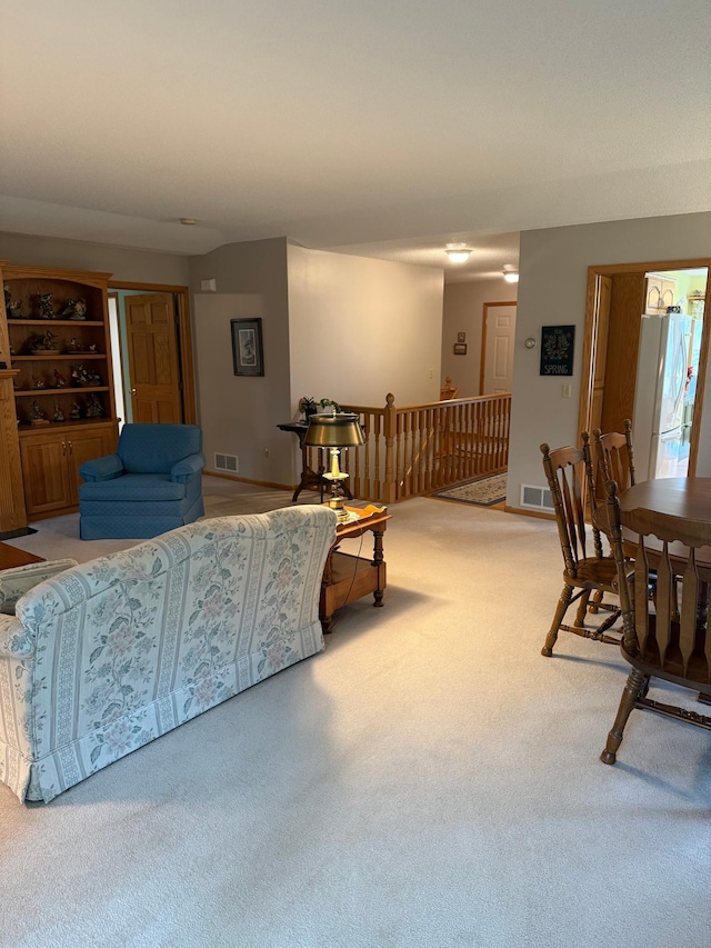 527 Woodside Ct, Shakopee, MN 55379 - living area with carpet