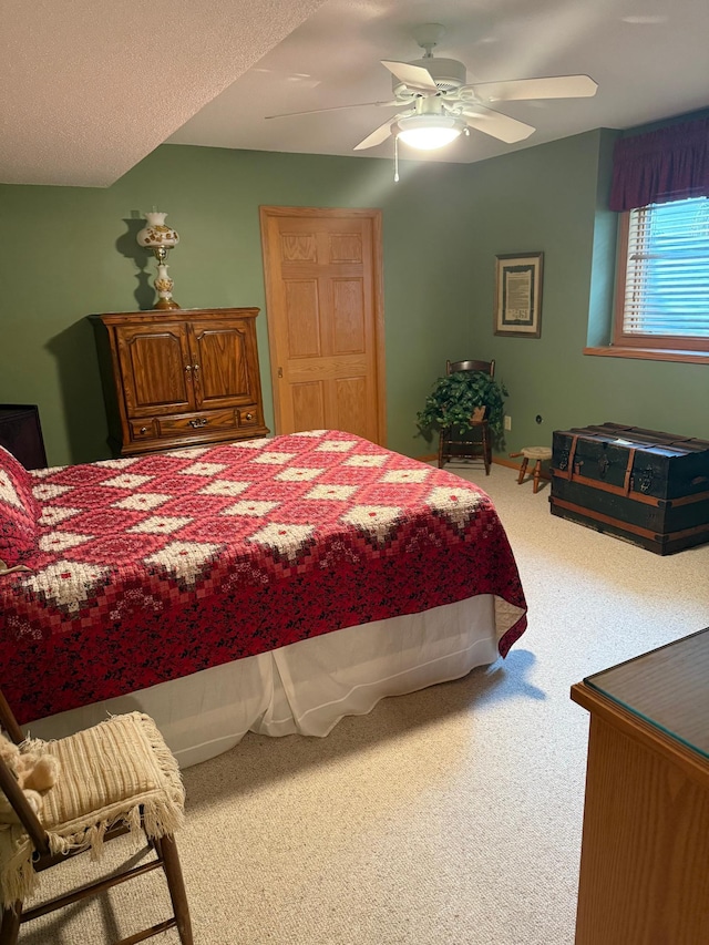 527 Woodside Ct, Shakopee, MN 55379 - carpeted bedroom with ceiling fan