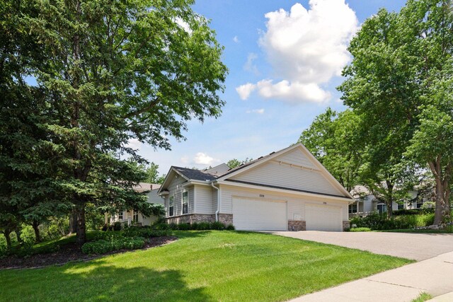 7372 Howard Ln, Eden Prairie, MN 55346 - photo 2