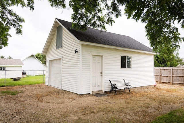 305 2nd Ave SE, Plainview, MN 55964 - view of detached garage
