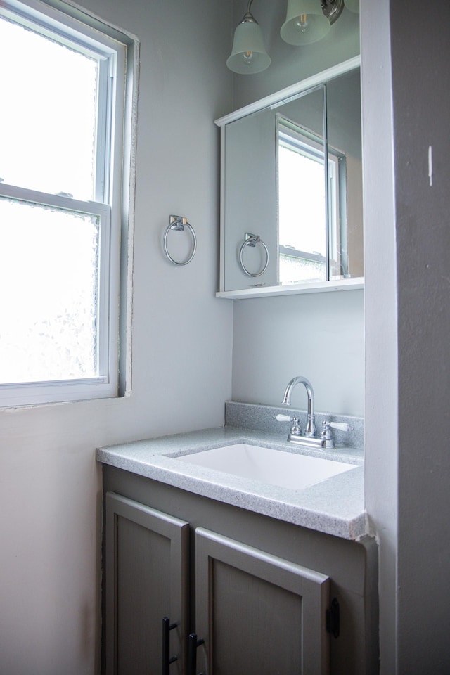 305 2nd Ave SE, Plainview, MN 55964 - bathroom featuring vanity