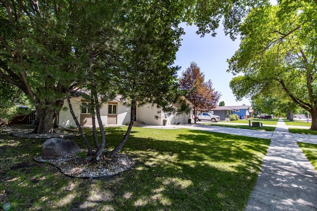 25 Birch Ln S, Fargo, ND 58103 - view of grassy yard