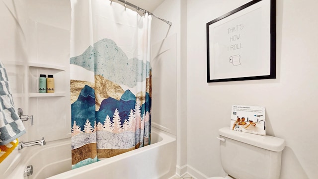 7593 Norway Ln, Lino Lakes, MN 55038 - bathroom with baseboards and shower / bath combo