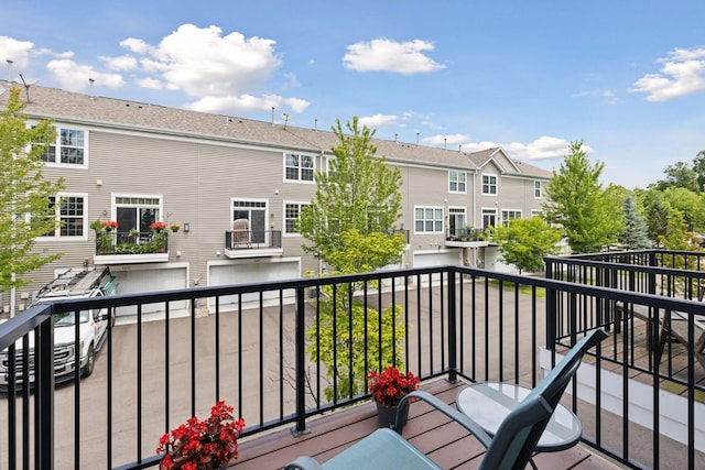 5214 Scott Ct, Robbinsdale, MN 55422 - balcony featuring a residential view