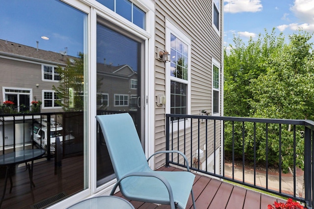 5214 Scott Ct, Robbinsdale, MN 55422 - view of balcony