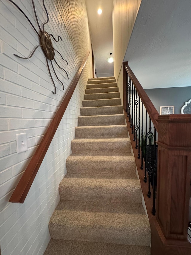 715 250th Ave, Fairmont, MN 56031 - view of stairway