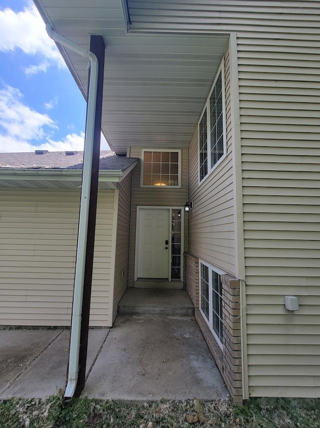 2729 Parkhaven Ct N, Brooklyn Park, MN 55444 - property entrance