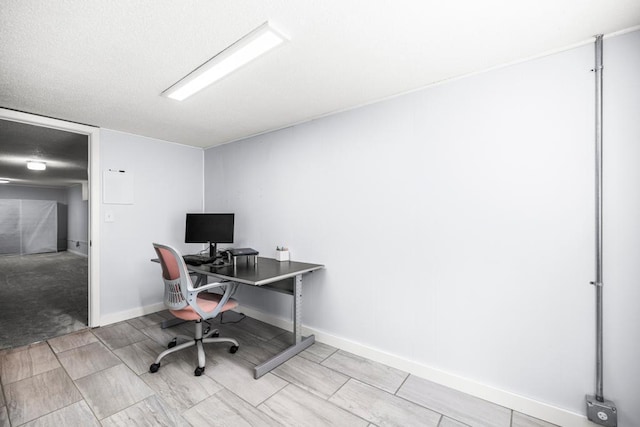 2717 22nd St, Minneapolis, MN 55406 - office space with baseboards