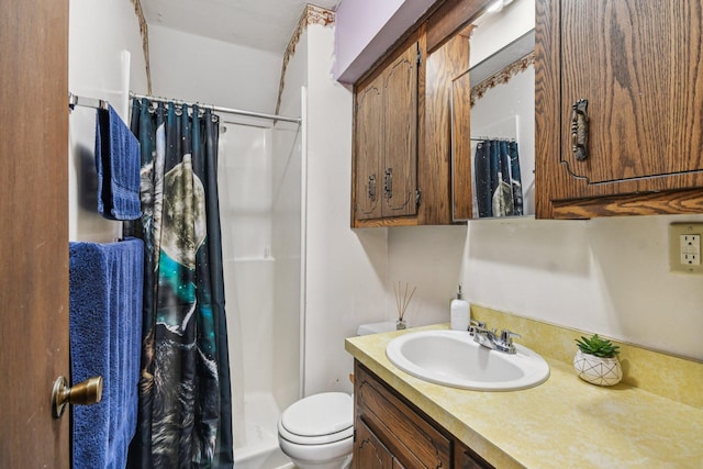 6429 Maple St, North Branch, MN 55056 - bathroom with vanity and curtained shower