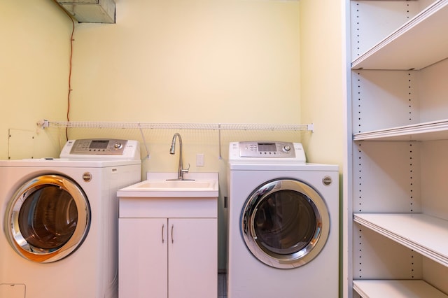 510 Grand Ave Unit 101, Saint Paul, MN 55102 - laundry area featuring washer and dryer
