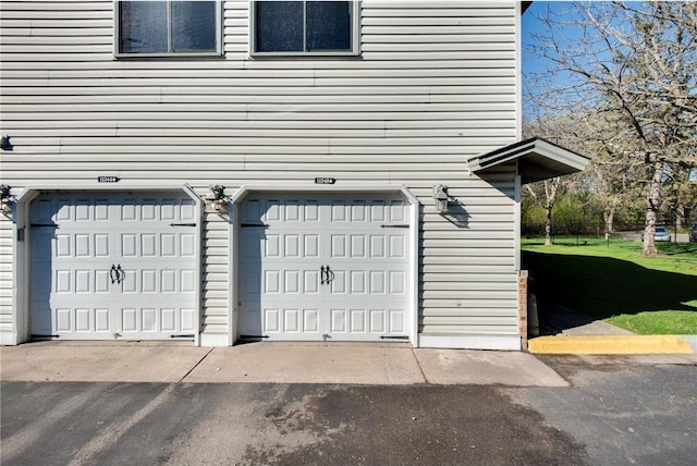 11348 Ibis St NW, Coon Rapids, MN 55433 - view of garage