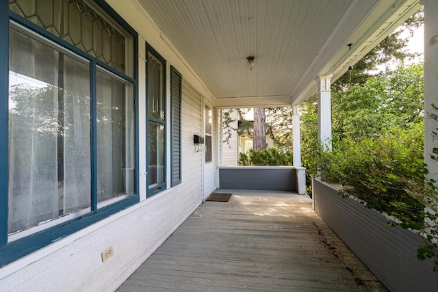 217 6th St, Crookston, MN 56716 - view of wooden porch