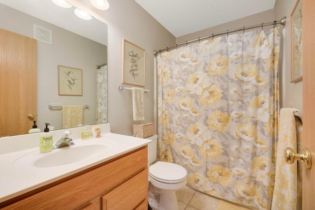 16059 72nd St NE, Otsego, MN 55330 - bathroom with vanity and a shower with shower curtain