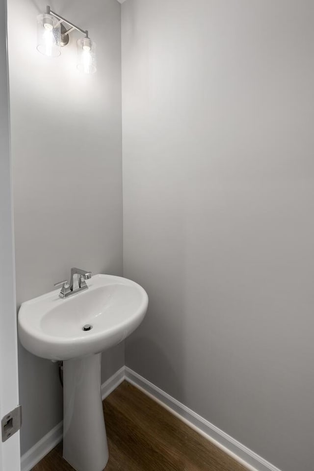 7861 Ramsey Pkwy NW, Ramsey, MN 55303 - bathroom featuring wood finished floors