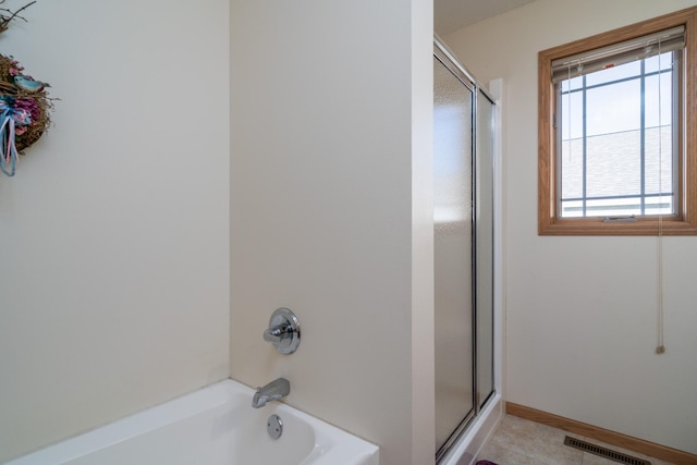 521 Spruce Ln, Crookston, MN 56716 - full bathroom with a shower with shower door, plenty of natural light, and a bath