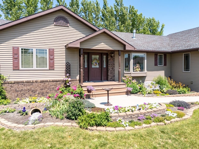 521 Spruce Ln, Crookston, MN 56716 - single story home featuring brick siding