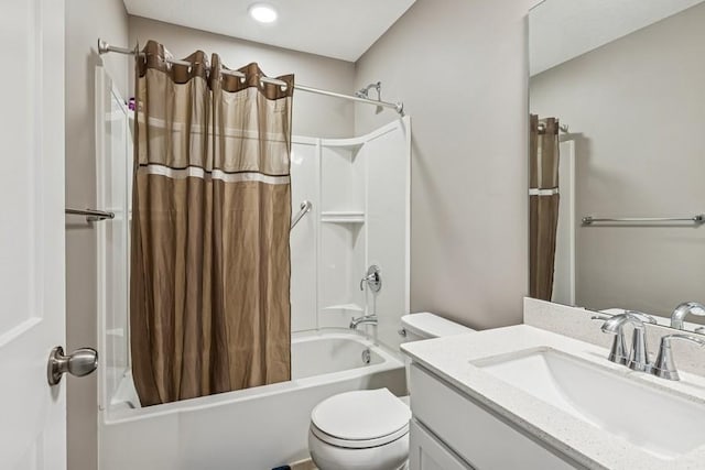 2051 Diamond Ln, Lino Lakes, MN 55038 - full bathroom featuring shower / bath combination with curtain, vanity, and recessed lighting