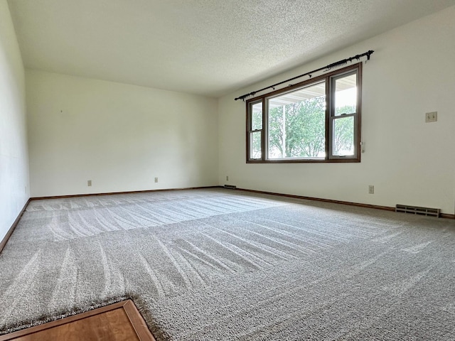 966 Pleasant Ave, Worthington, MN 56187 - photo 7