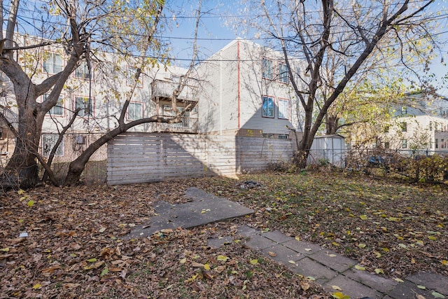 104 27th St, Minneapolis, MN 55408 - view of yard