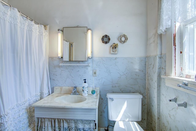 735 Broadway Ave, Wabasha, MN 55981 - bathroom featuring vanity and toilet