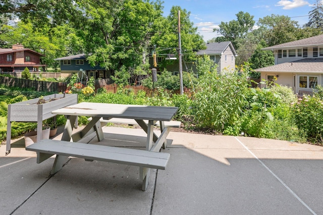 4011 Grimes Ave S, Edina, MN 55416 - view of patio featuring outdoor dining area