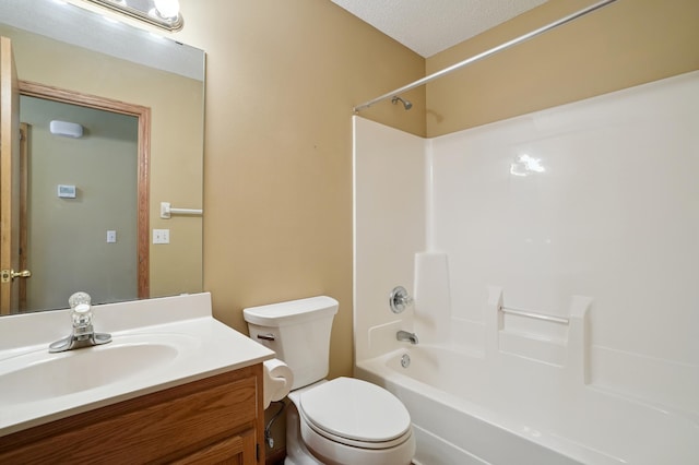 343 Tuttle Dr, Hastings, MN 55033 - bathroom with vanity and  shower combination