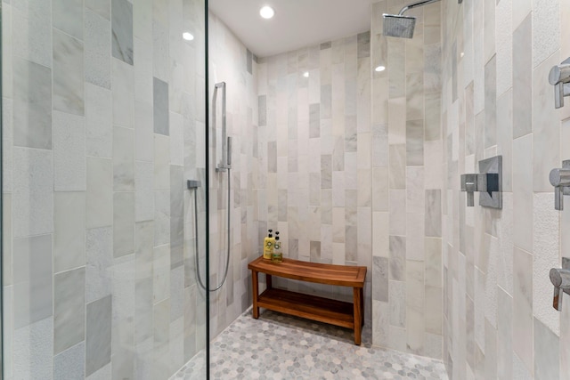 1174 139th St E, Rosemount, MN 55068 - full bath featuring tile walls, tiled shower, and recessed lighting