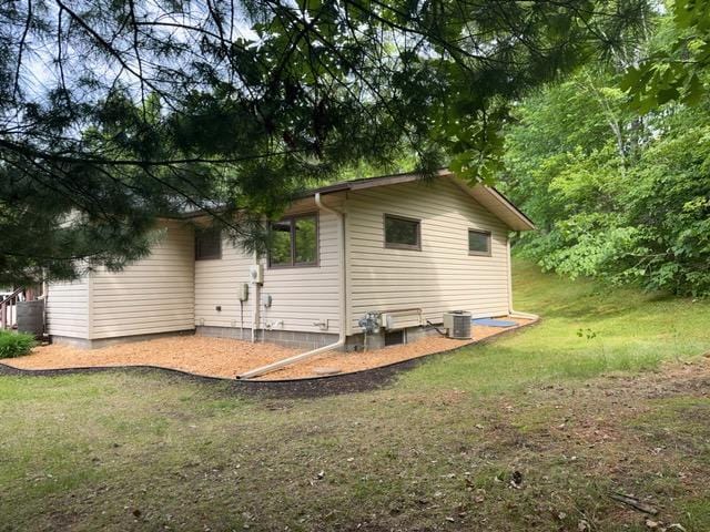 240 12th Ave, Grand Rapids, MN 55744 - back of property with a yard